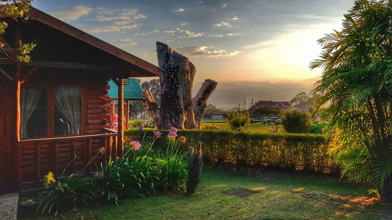 Grandpas Hotel & Restaurante Картаго Экстерьер фото